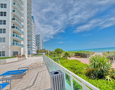 6917 Collins Ave - Photo Thumbnail 20