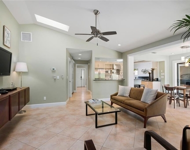 9977 Treasure Cay Ln - Photo Thumbnail 7