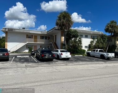 1001 Nw 45th St - Photo Thumbnail 1