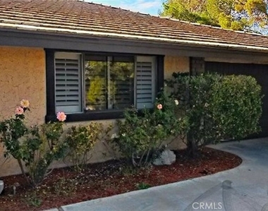 14608 Riverside Drive - Photo Thumbnail 45