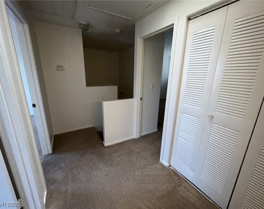 2525 Sierra Bello Avenue - Photo Thumbnail 21