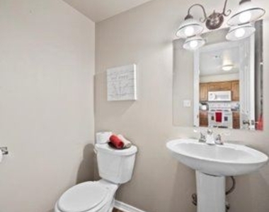 6715 S Utica Pl - Photo Thumbnail 11