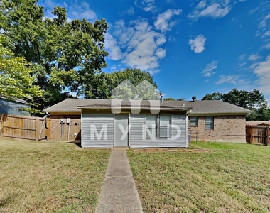 4225 Oakcrest Ave - Photo Thumbnail 16