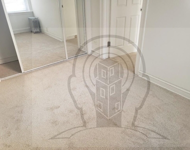 520 W Stratford Place - Photo Thumbnail 5