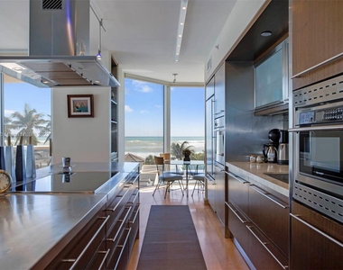 4779 Collins Ave - Photo Thumbnail 3