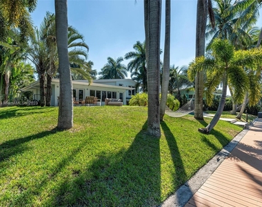 2613 Tortugas Ln - Photo Thumbnail 22
