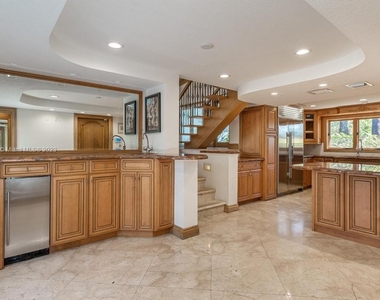 2613 Tortugas Ln - Photo Thumbnail 9