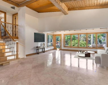 2613 Tortugas Ln - Photo Thumbnail 23