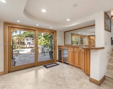2613 Tortugas Ln - Photo Thumbnail 10