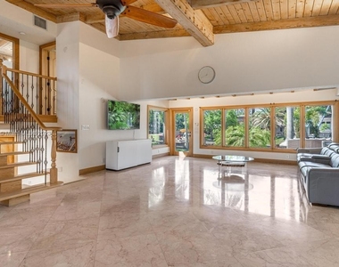 2613 Tortugas Ln - Photo Thumbnail 18