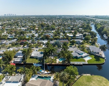 2613 Tortugas Ln - Photo Thumbnail 2