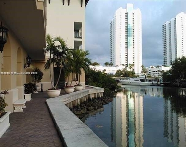 200 Sunny Isles Blvd - Photo Thumbnail 15