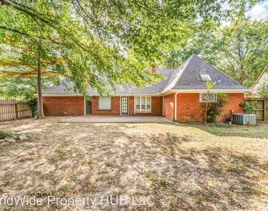 1320 Fox Trace Dr - Photo Thumbnail 28