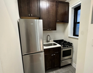 35-05 94th Street - Photo Thumbnail 4