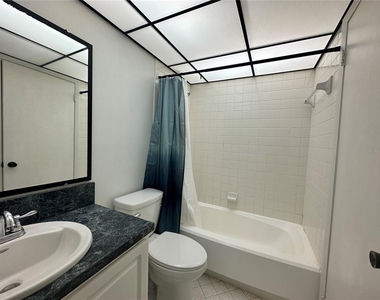 2349 Oak Park Way - Photo Thumbnail 18