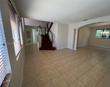 7427 Sw 189th St - Photo Thumbnail 7