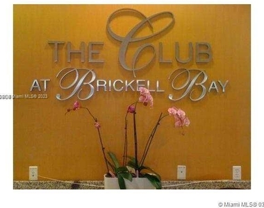 1200 Brickell Bay Dr - Photo Thumbnail 15