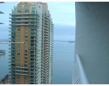 1200 Brickell Bay Dr - Photo Thumbnail 7