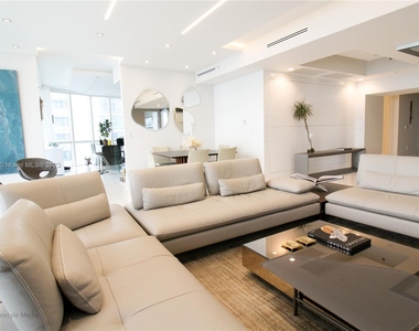 15811 Collins Ave - Photo Thumbnail 6