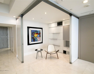 15811 Collins Ave - Photo Thumbnail 24