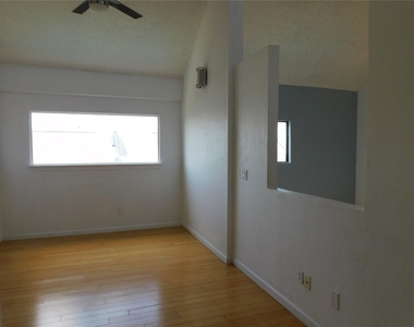 901 Nw 7th Street - Photo Thumbnail 39