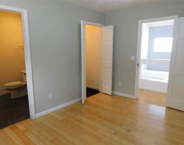 901 Nw 7th Street - Photo Thumbnail 9
