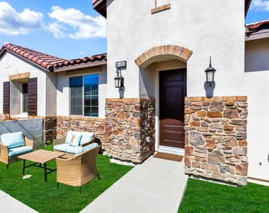 80281 Resdstone Way - Photo Thumbnail 1