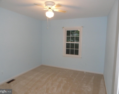 9469 Lapstrake Lane - Photo Thumbnail 12