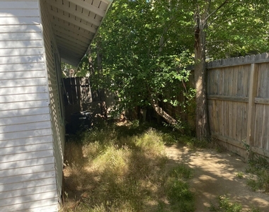 44617 Cedar Avenue - Photo Thumbnail 4