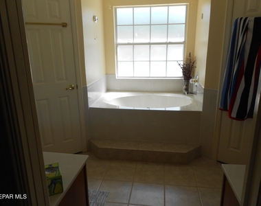 1201 Brown Ridge Place - Photo Thumbnail 12