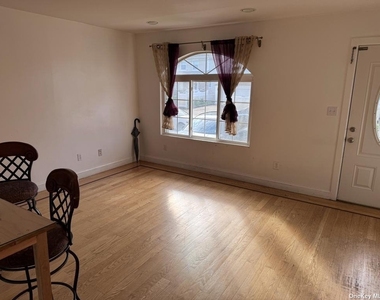 224-05 93rd Avenue - Photo Thumbnail 12