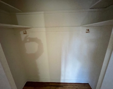 71-8 Parsons Boulevard - Photo Thumbnail 10