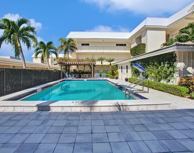 325 Beach Road - Photo Thumbnail 21