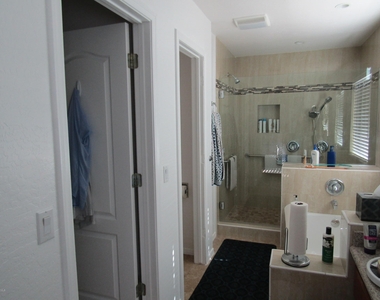 6421 E Sharon Drive - Photo Thumbnail 26