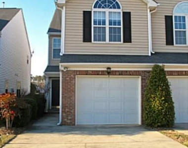 5233 Eagle Trace Drive - Photo Thumbnail 0