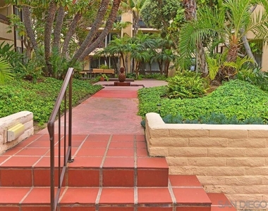 6333 La Jolla Blvd - Photo Thumbnail 16