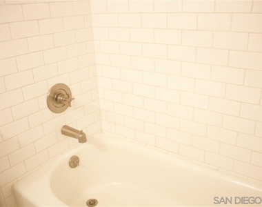 6333 La Jolla Blvd - Photo Thumbnail 9