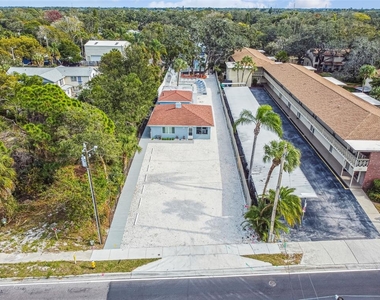 1523 Bayshore Boulevard - Photo Thumbnail 40