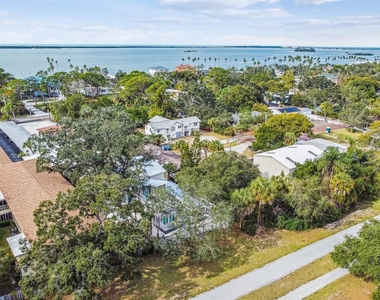 1523 Bayshore Boulevard - Photo Thumbnail 43