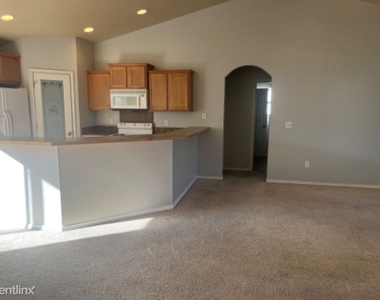 4311 N Buckboard Pl - Photo Thumbnail 1