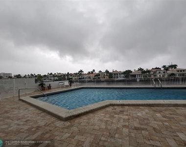 1400 S Ocean Dr - Photo Thumbnail 31