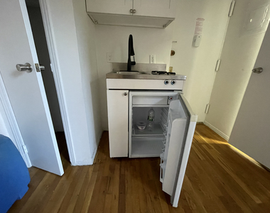 240 West 64th Street - Photo Thumbnail 3