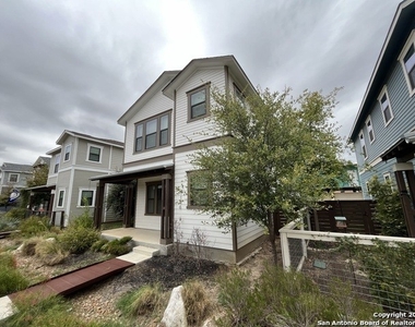 1146 N Olive St - Photo Thumbnail 1