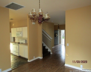 21410 Rio Comal - Photo Thumbnail 9