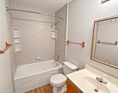 7739 Oakstone Pl - Photo Thumbnail 18