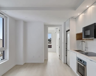 280 Meeker Avenue - Photo Thumbnail 4