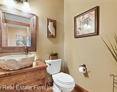 1307 Woodland Trace - Photo Thumbnail 18