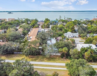 1523 Bayshore Boulevard - Photo Thumbnail 40