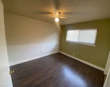 6025 Rye Way - Photo Thumbnail 2