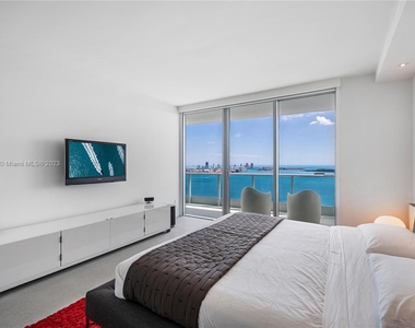 1331 Brickell Bay Dr - Photo Thumbnail 15